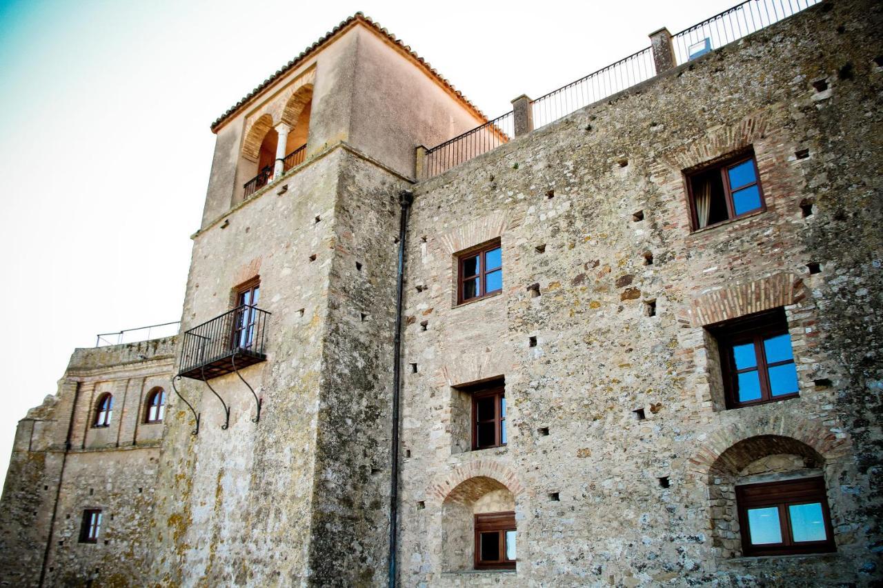 Hotel Tugasa Castillo De Castellar كاستيلار دي لا فرونتيرا المظهر الخارجي الصورة