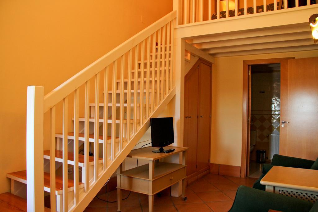 Hotel Tugasa Castillo De Castellar كاستيلار دي لا فرونتيرا الغرفة الصورة